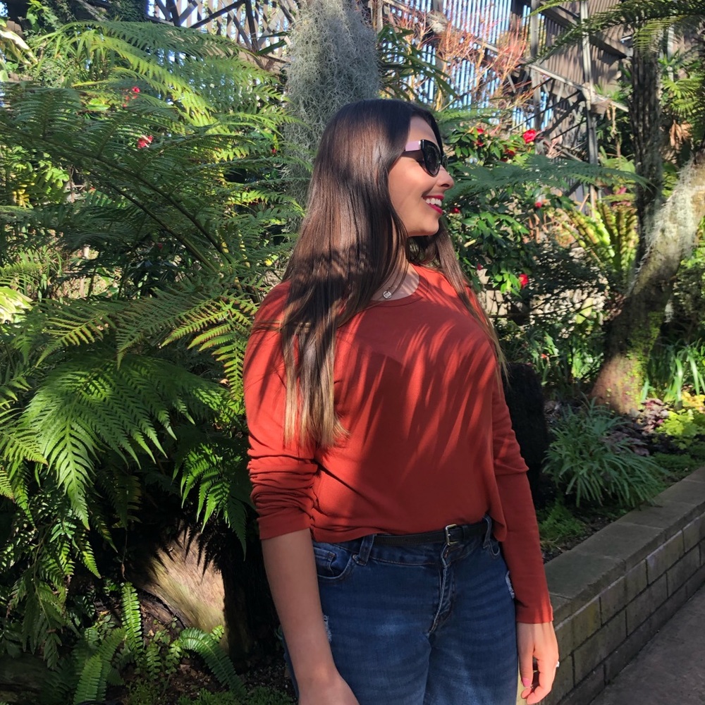 Meet your Posher, Meli